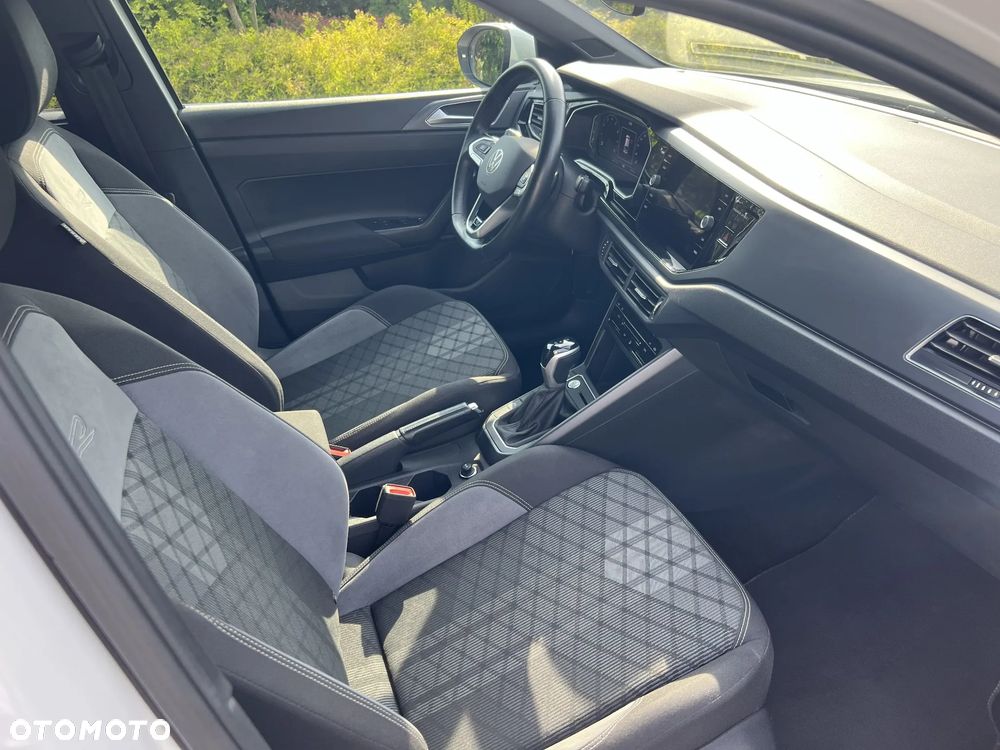Volkswagen Taigo 1.5 TSI OPF DSG R-Line - 11