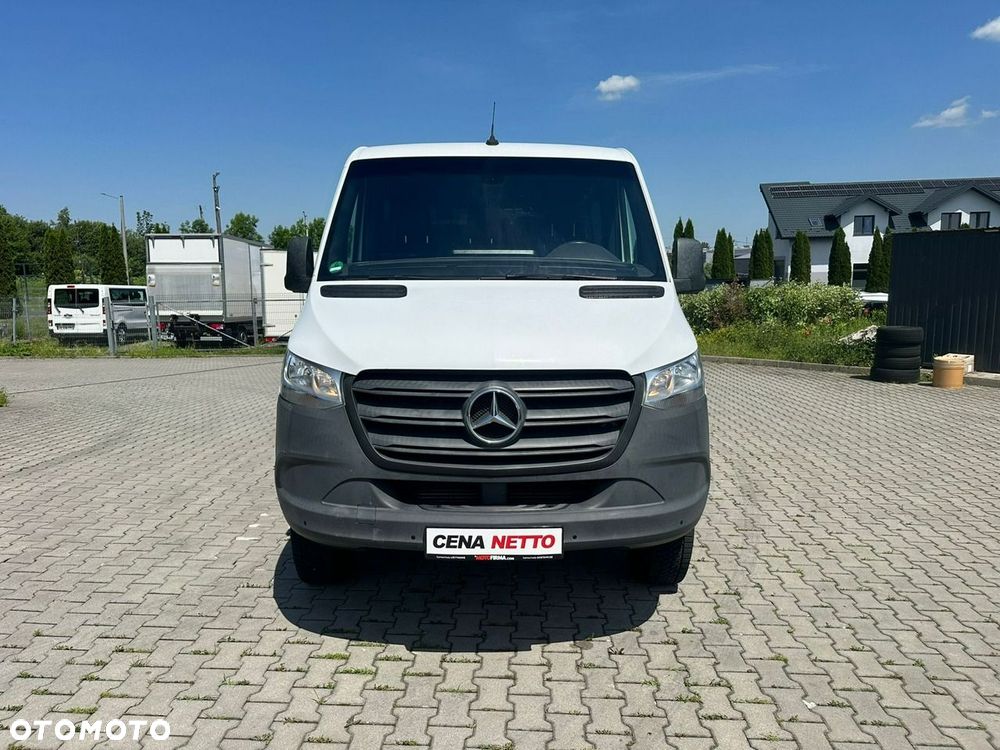 Mercedes-Benz Sprinter - 9