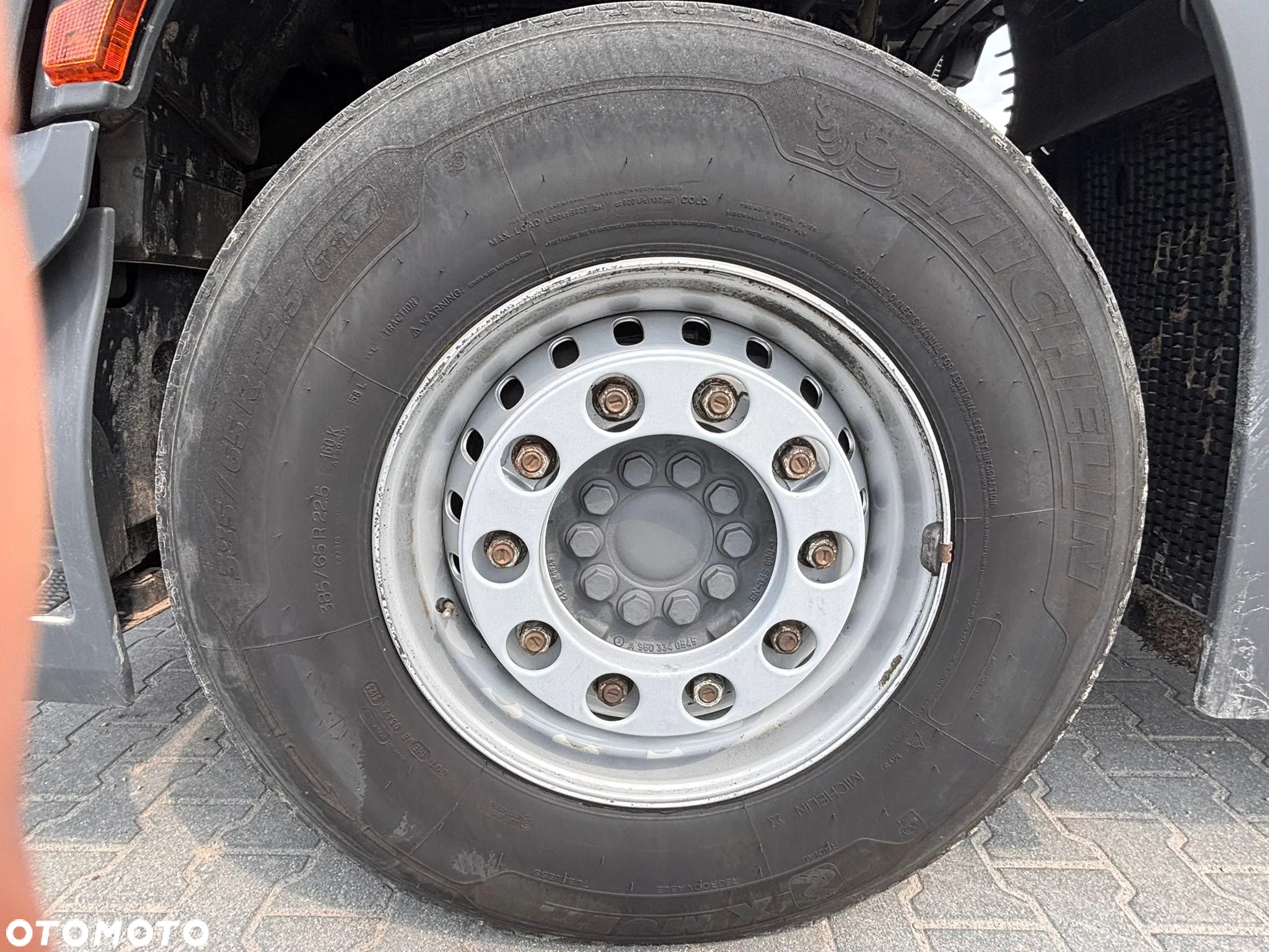 Mercedes-Benz Actros - 8