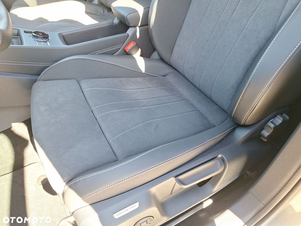 Volkswagen T-Roc 1.5 TSI Style DSG - 12