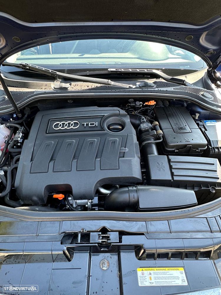 Audi A3 Sportback 1.6 TDI Ambiente - 8