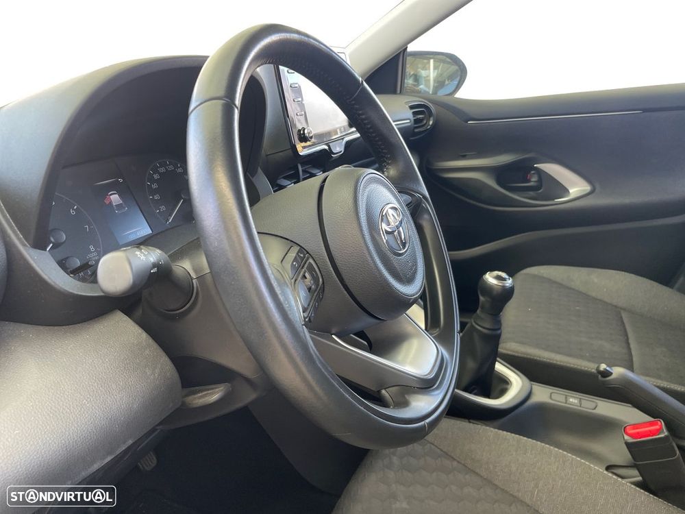 Toyota Yaris - 11