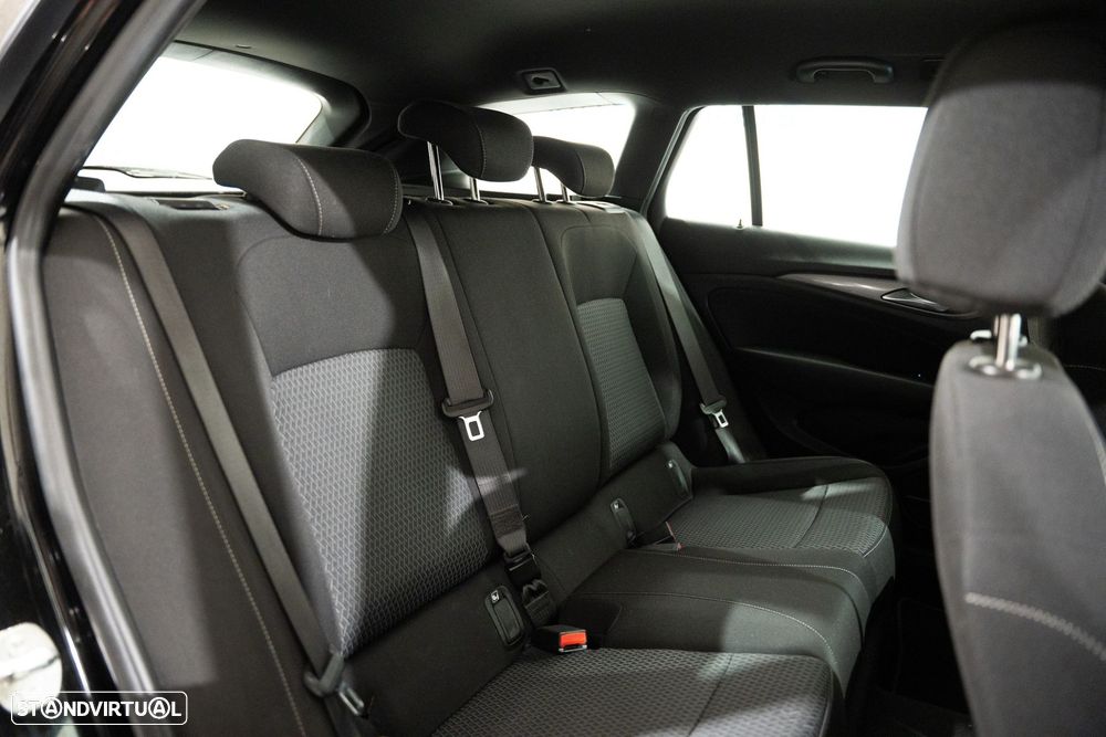 Opel Insignia Sports Tourer 1.5 D Business Edition - 20