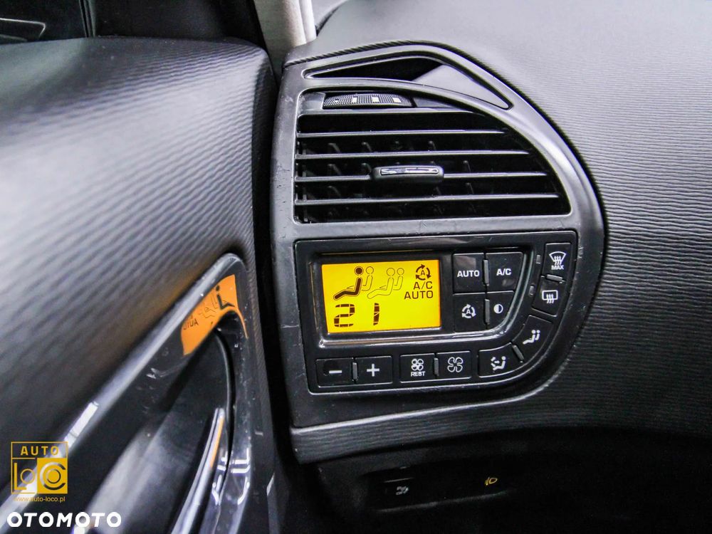 Citroën C4 Picasso 2.0 HDi FAP Exclusive - 15