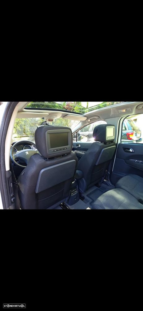 Peugeot 5008 1.6 HDi 7L Allure - 23
