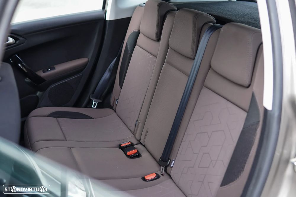 Peugeot 2008 1.2 PureTech Style - 39