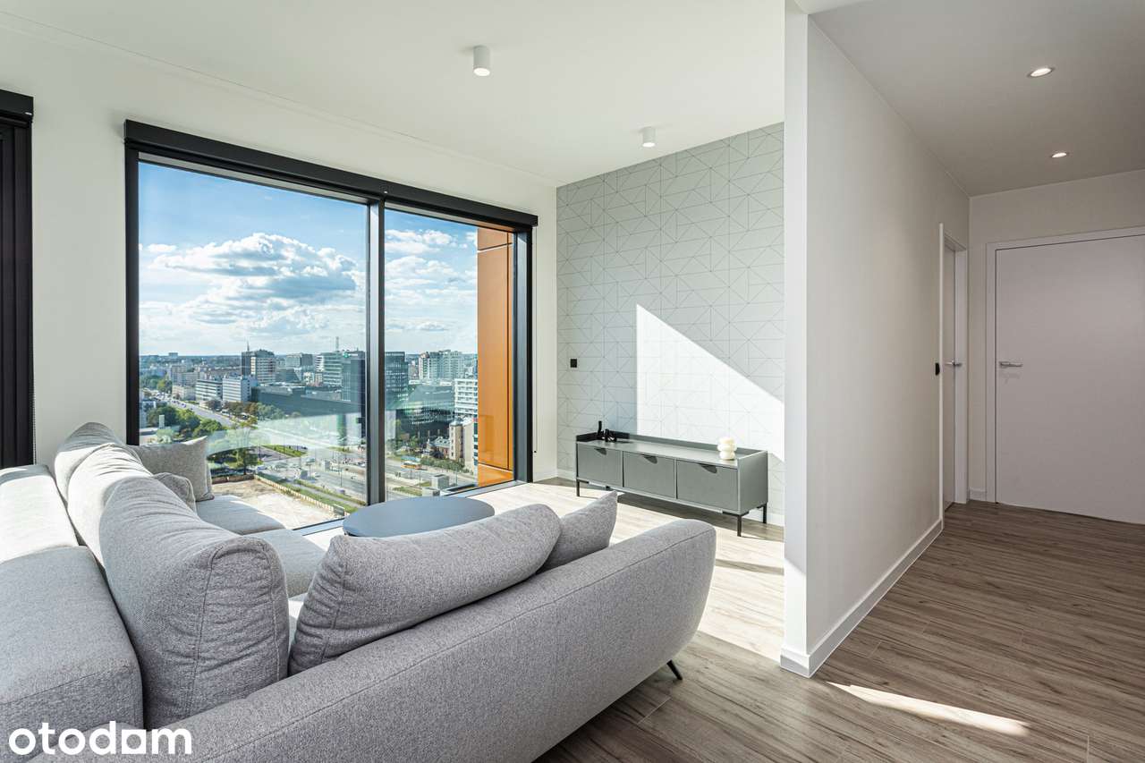 Towarowa Towers | 18 piętro | Garderoba | Master bedroom