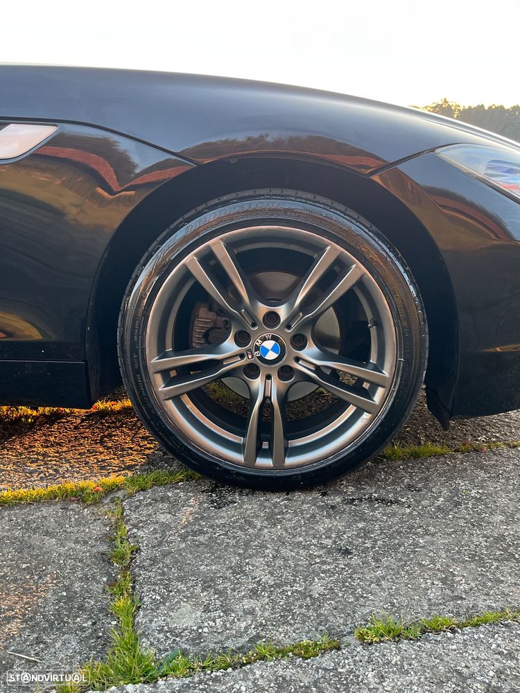 BMW Z4 sDrive20i - 11