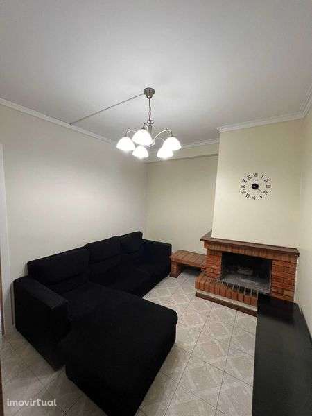 Apartamento T2 totalmente mobilado - Grande imagem: 2/3