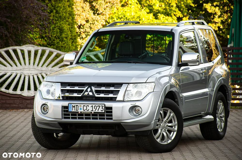 Mitsubishi Pajero 3.2 DI-D Automatik Limited Edition - 27