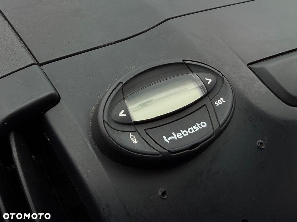 Isuzu D-Max 2.5 DC L - 25