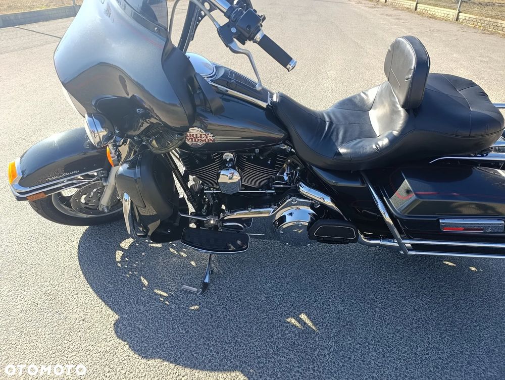 Harley-Davidson FLHT Electra Glide Standard - 9