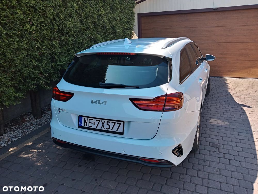 Kia Ceed 1.5 T-GDI M - 6