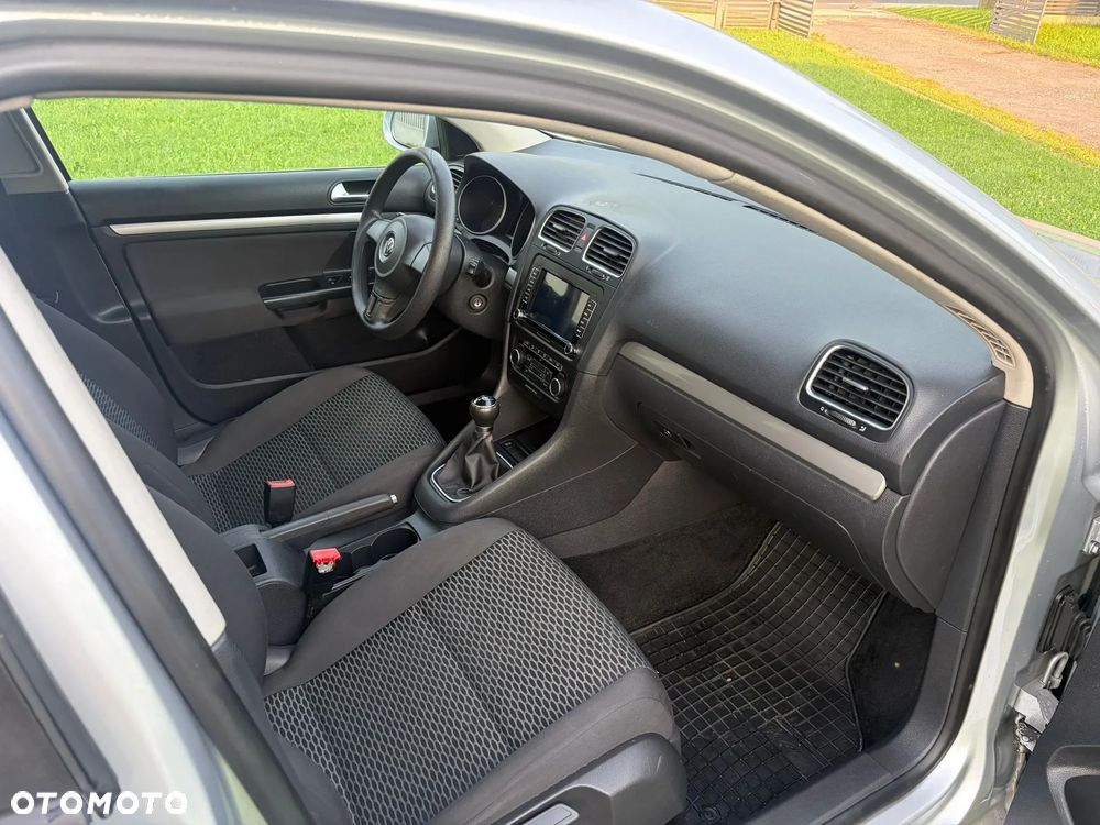 Volkswagen Golf 1.6 TDI DPF BlueMotion Technology Comfortline - 4