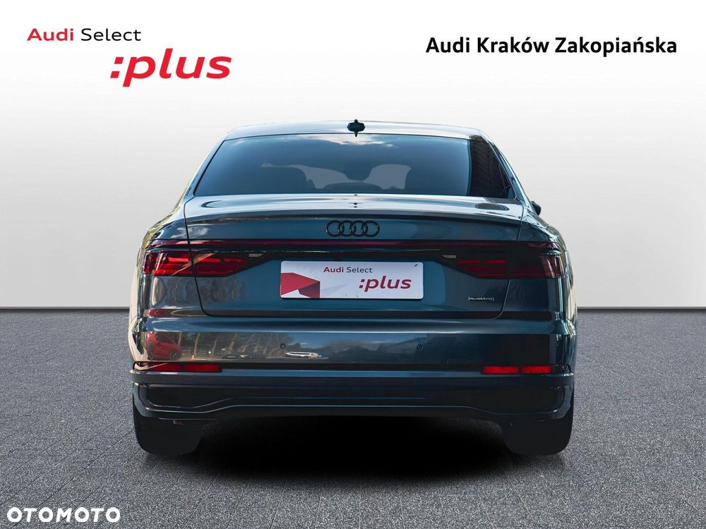 Audi A8 - 5