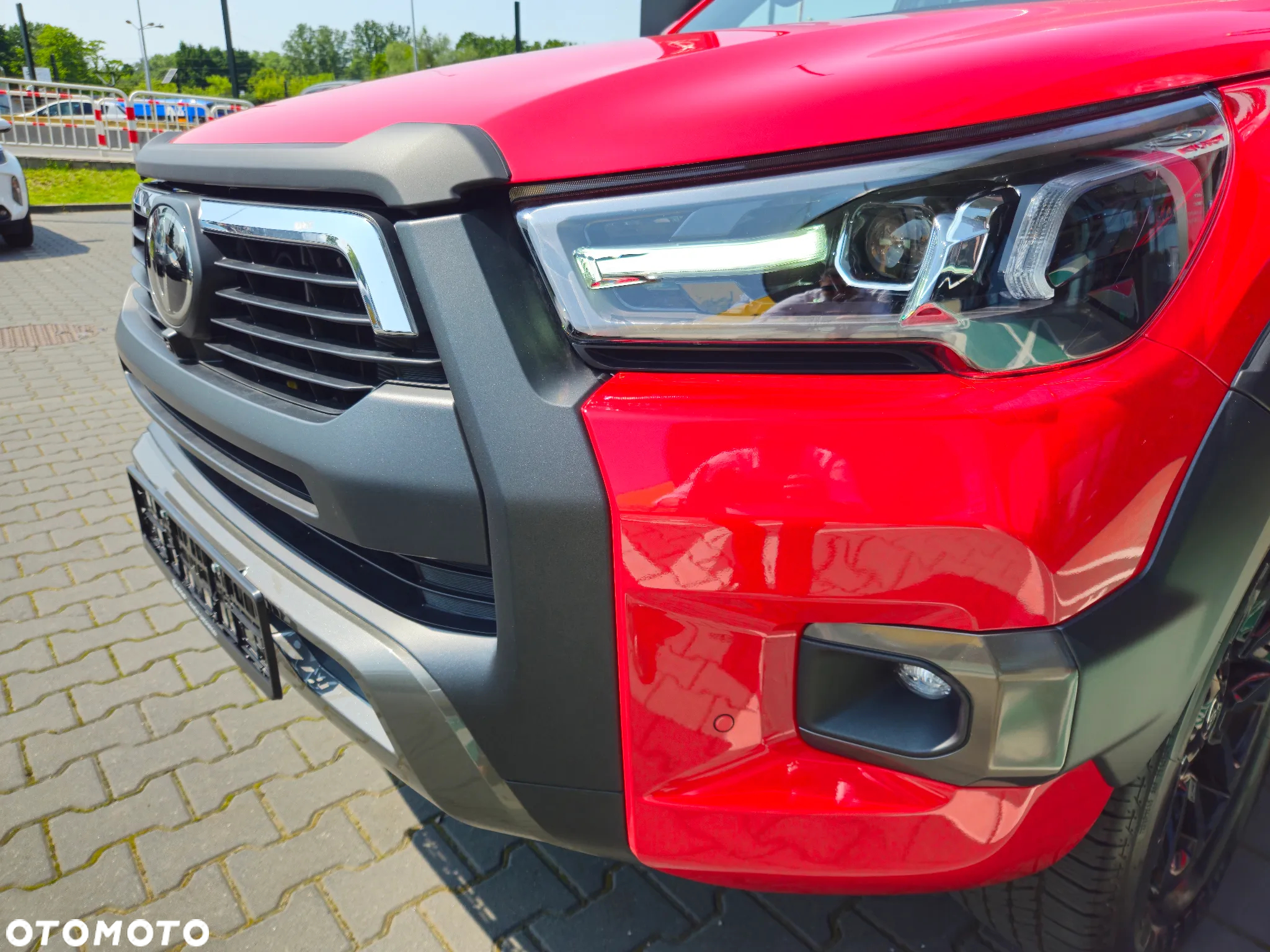 Toyota Hilux 2.8 D-4D Double Cab Invincible 4x4 - 12