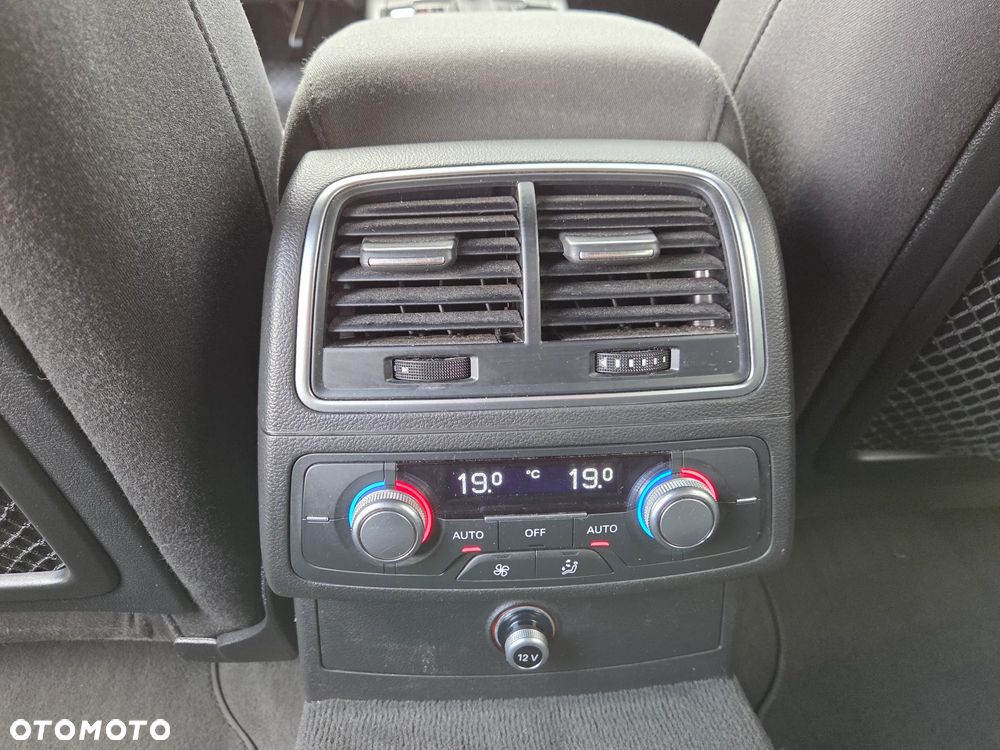 Audi A6 Avant 2.0 TDI Ultra DPF S tronic - 15