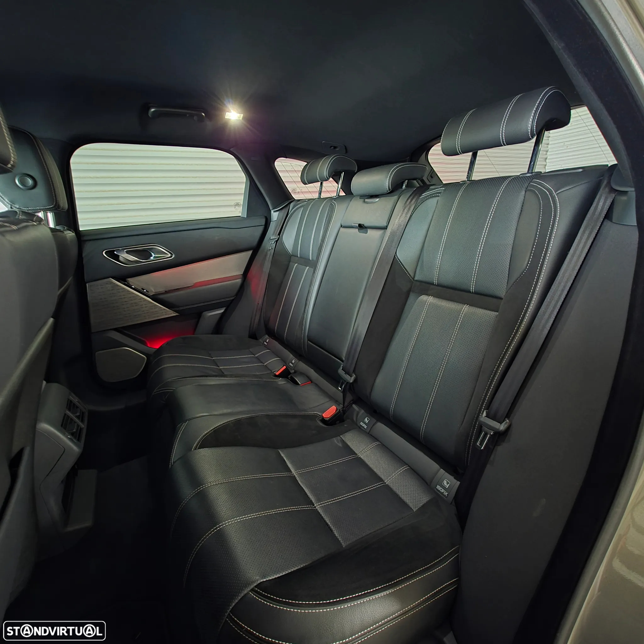 Land Rover Range Rover Velar 2.0 D R-Dynamic HSE - 23