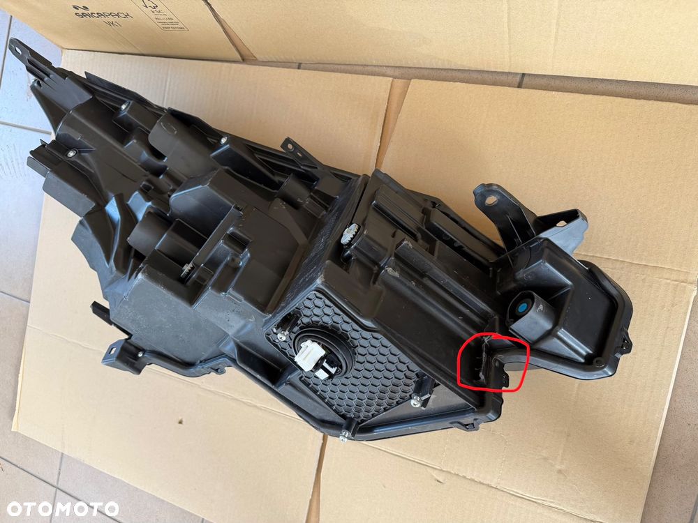 lampa lewa przednia TOYOTA CHR II 2 FULL LED lewy przód 81150-F4510-00 - 9
