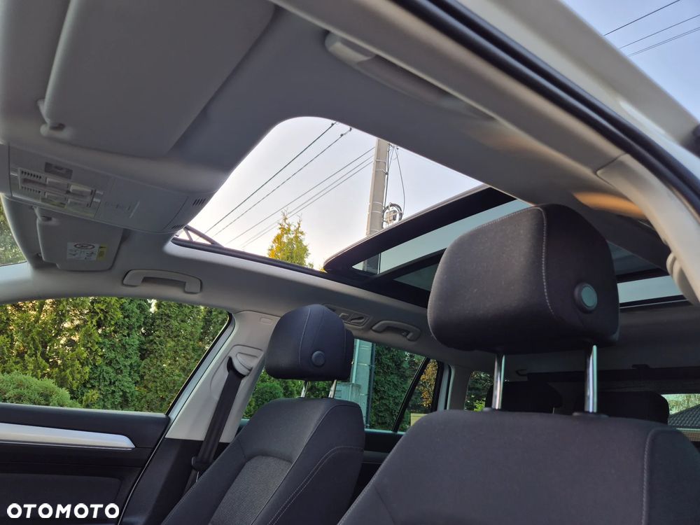 Volkswagen Passat - 20