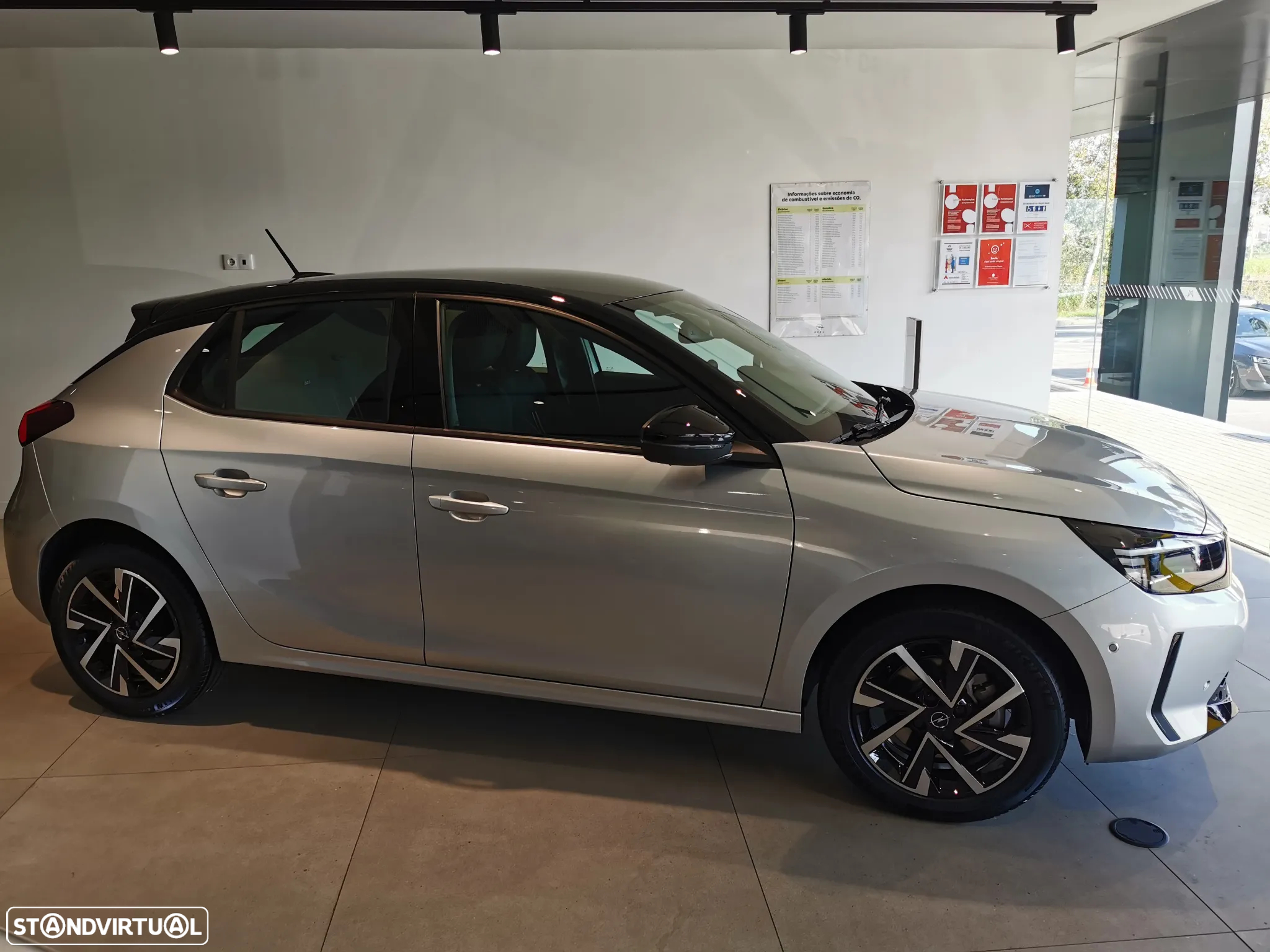 Opel Corsa 1.2 T GS - 4