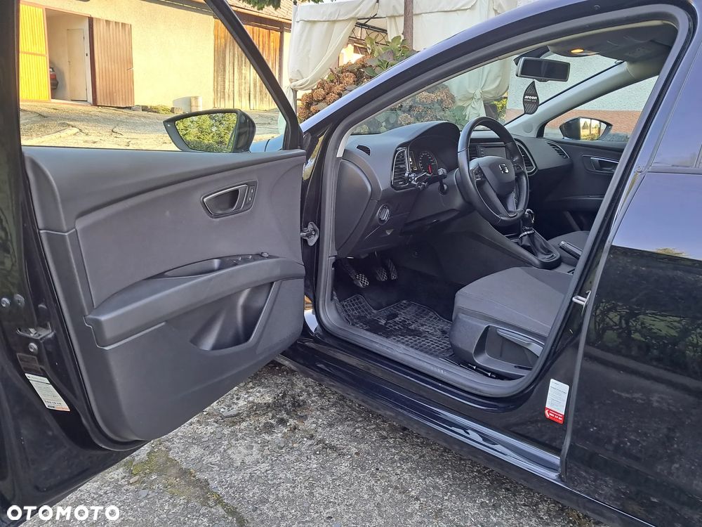 Seat Leon ver-1-2-tsi-full-led-s-s - 10