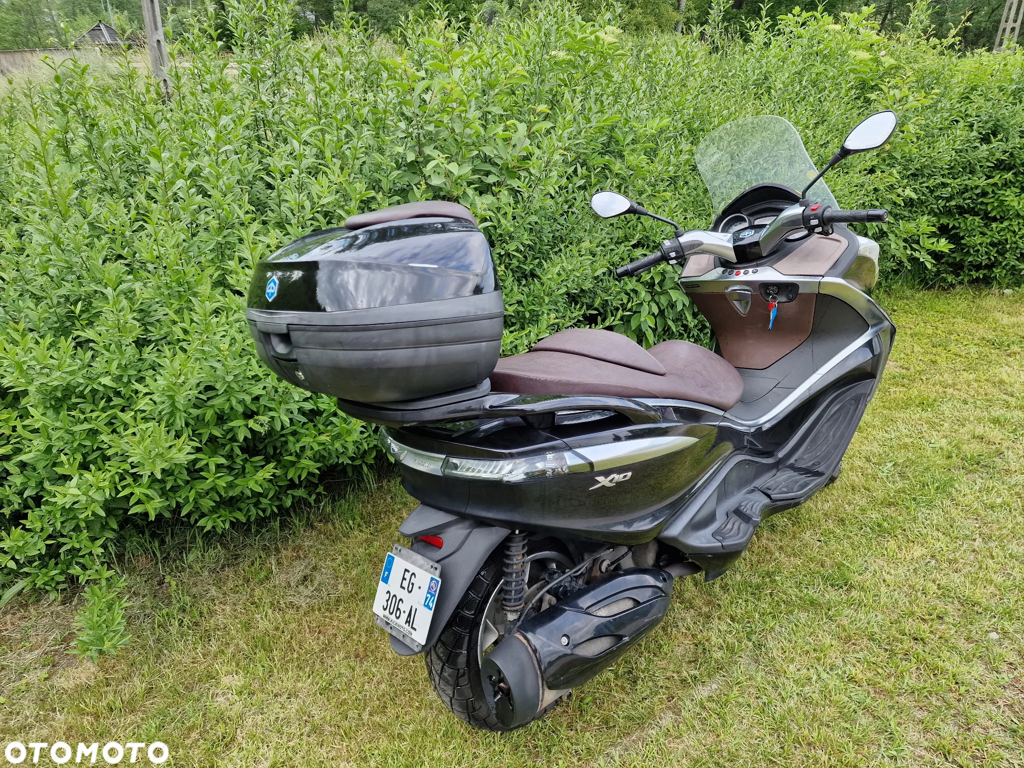 Piaggio X10 - 7