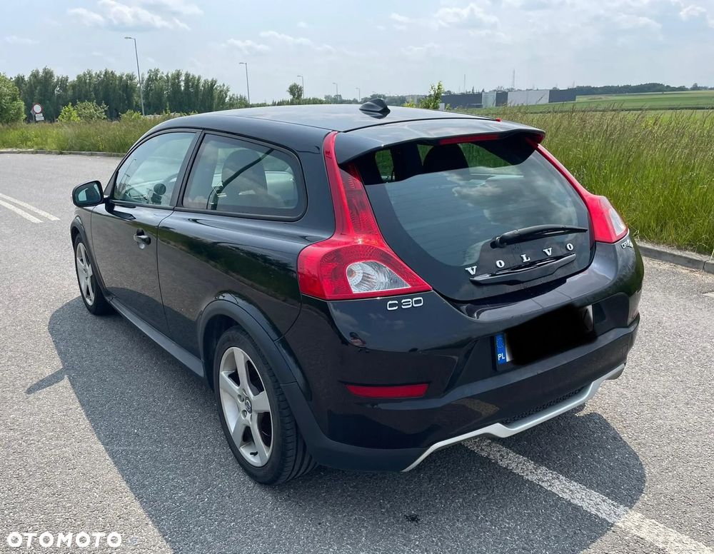 Volvo C30 D2 R-Design - 3