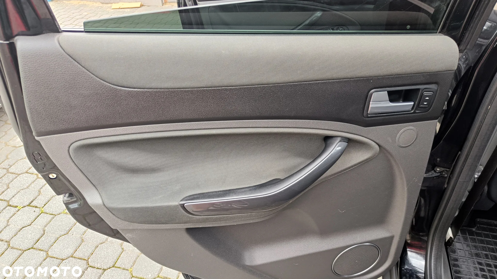 Ford Kuga 2.0 TDCi 4x4 Titanium - 24