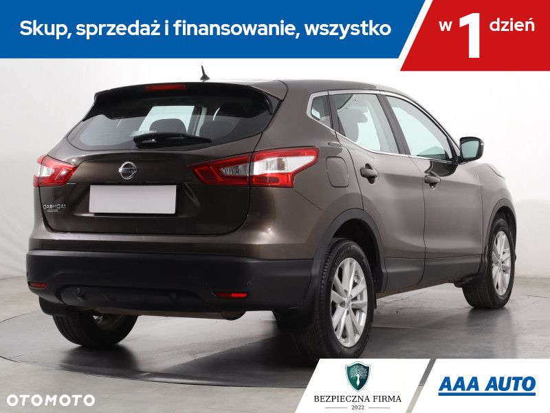 Nissan Qashqai - 6