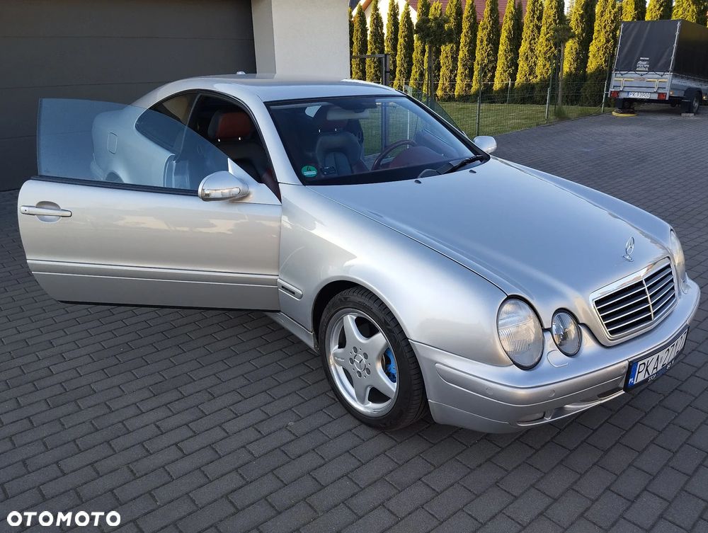 Mercedes-Benz CLK - 4