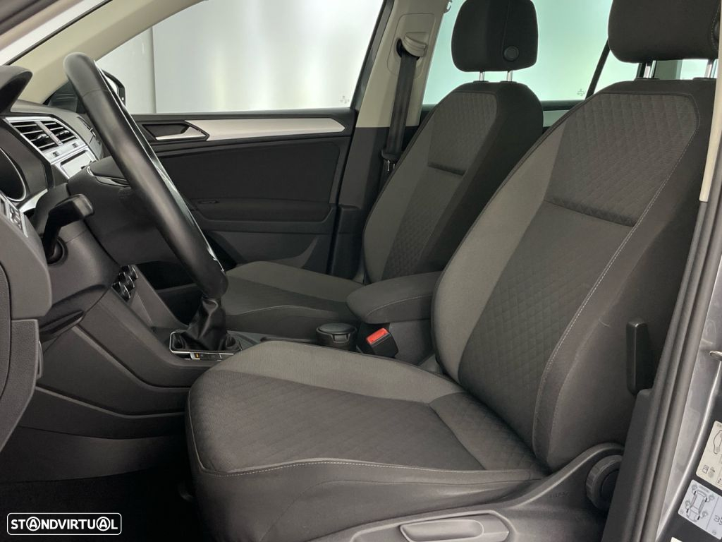 VW Tiguan 1.5 TSI Confortline - 19