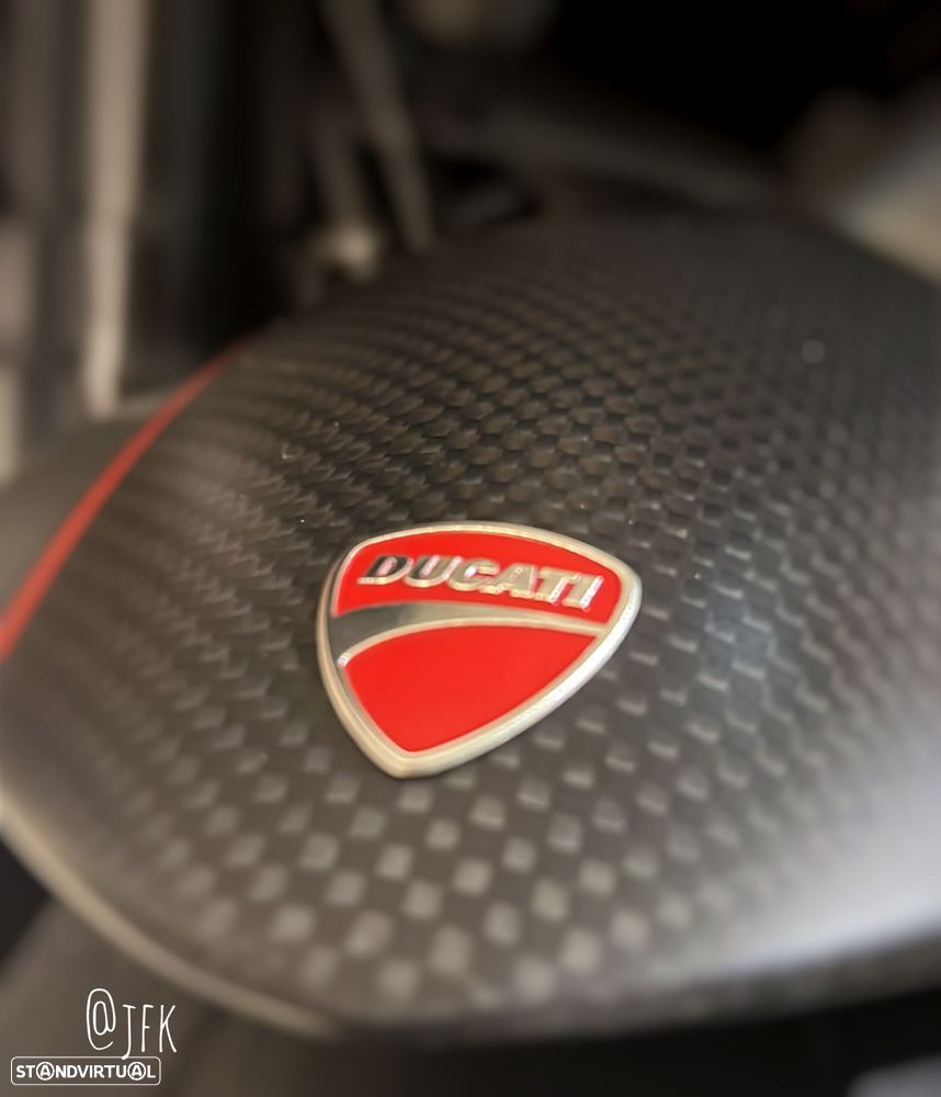 Ducati Diavel Carbon Edition - 13