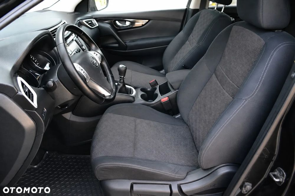 Nissan Qashqai 1.5 dCi N-Connecta - 9