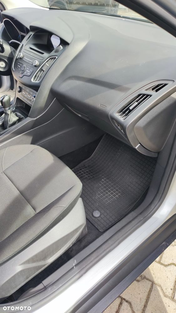 Ford Focus 1.6 Gold X - 22