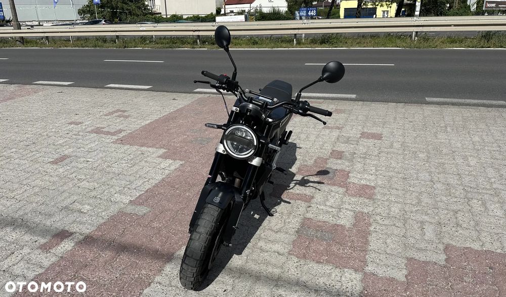 Husqvarna Svartpilen - 6