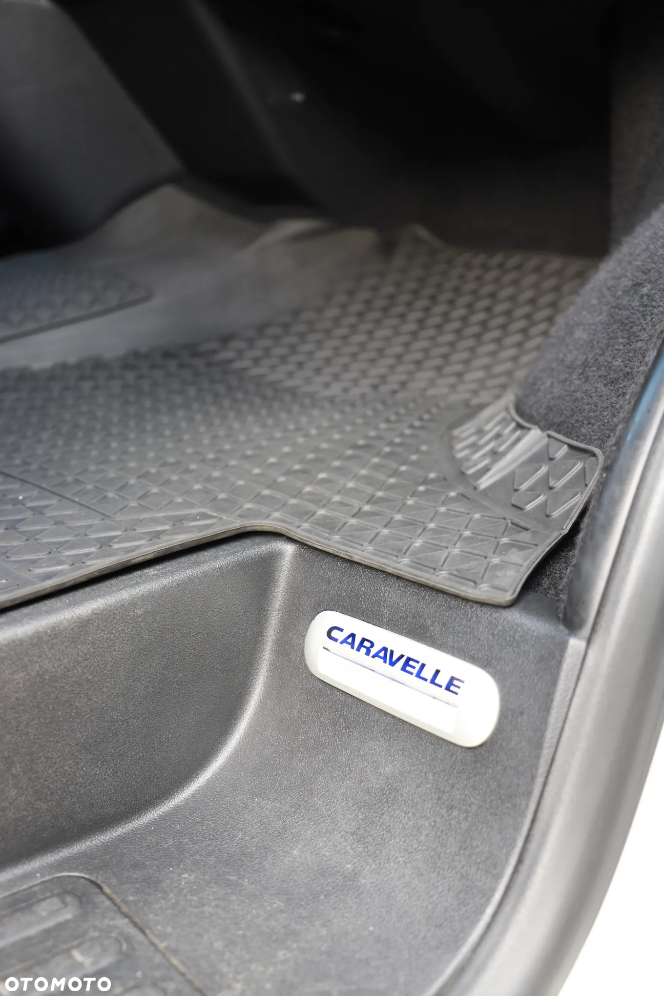 Volkswagen Caravelle 2.0 TDI L1 Comfortline - 22
