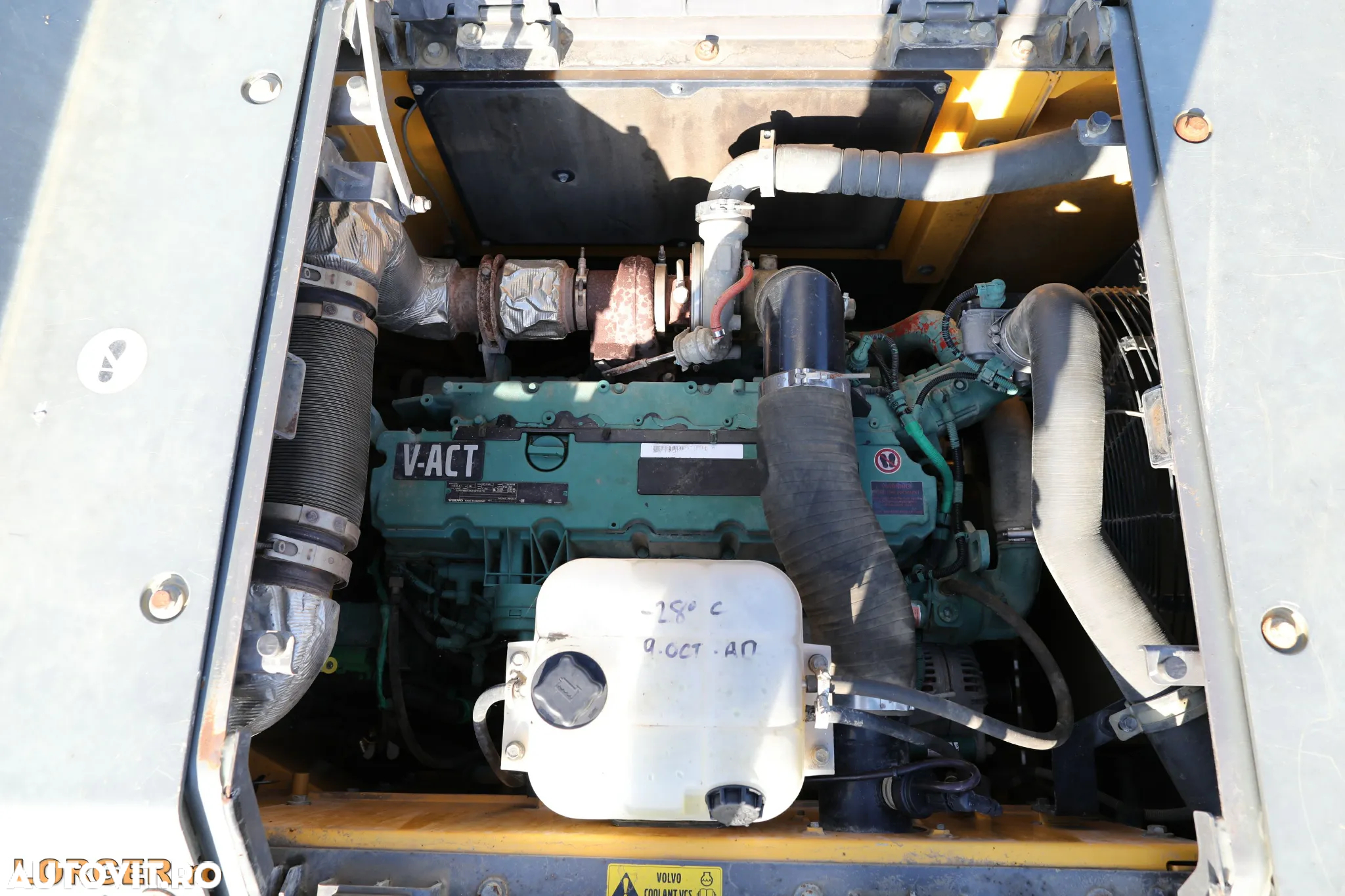 Volvo EC 300 EL - 10