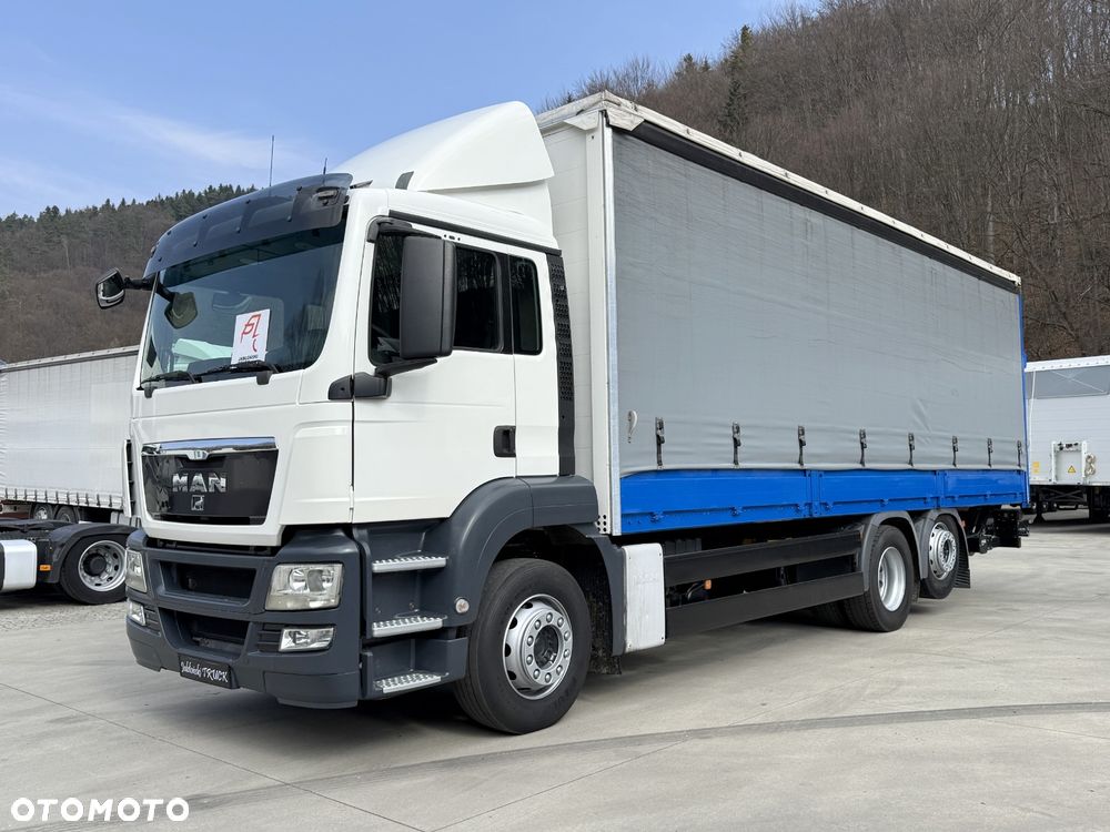 MAN TGS 26.320 6x2 // Oś skrętna i podnoszona // Zabudowa 8.30 // Specjalny //Burty // Winda // - 5