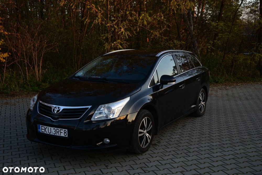 Toyota Avensis 1.8 Sol plus NAVI - 3