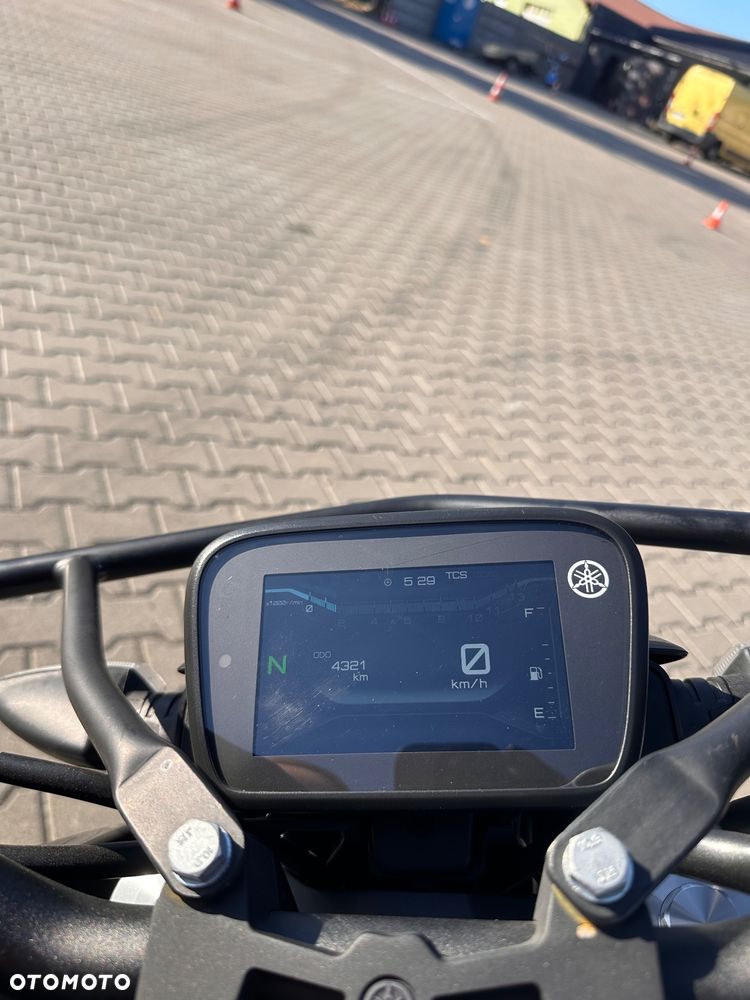 Yamaha MT - 8