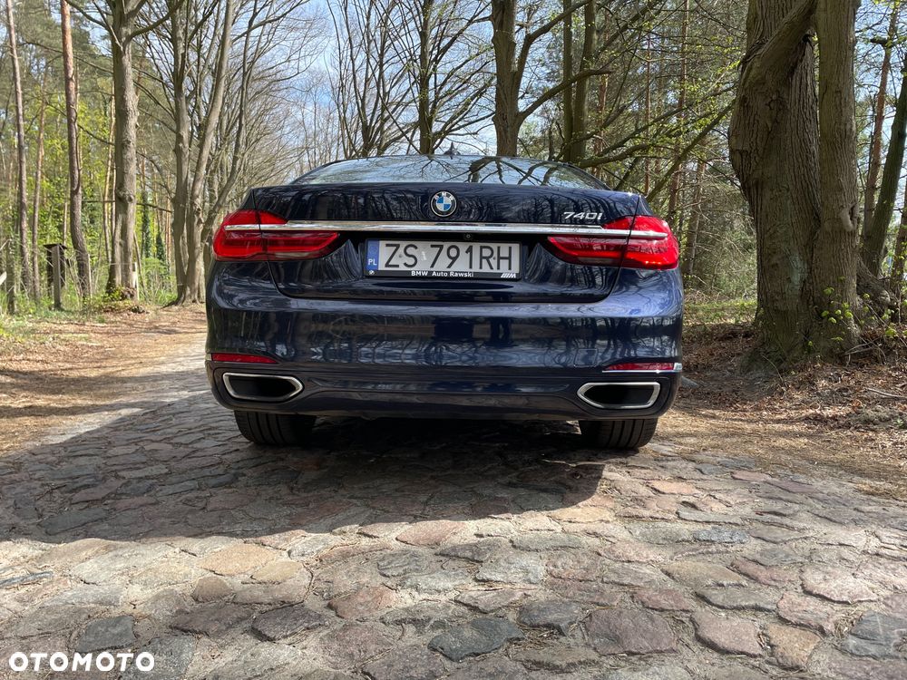 BMW Seria 7 740Li - 5
