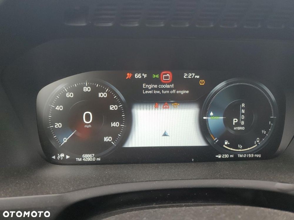 Volvo XC 90 T6 AWD Geartronic RDesign - 9