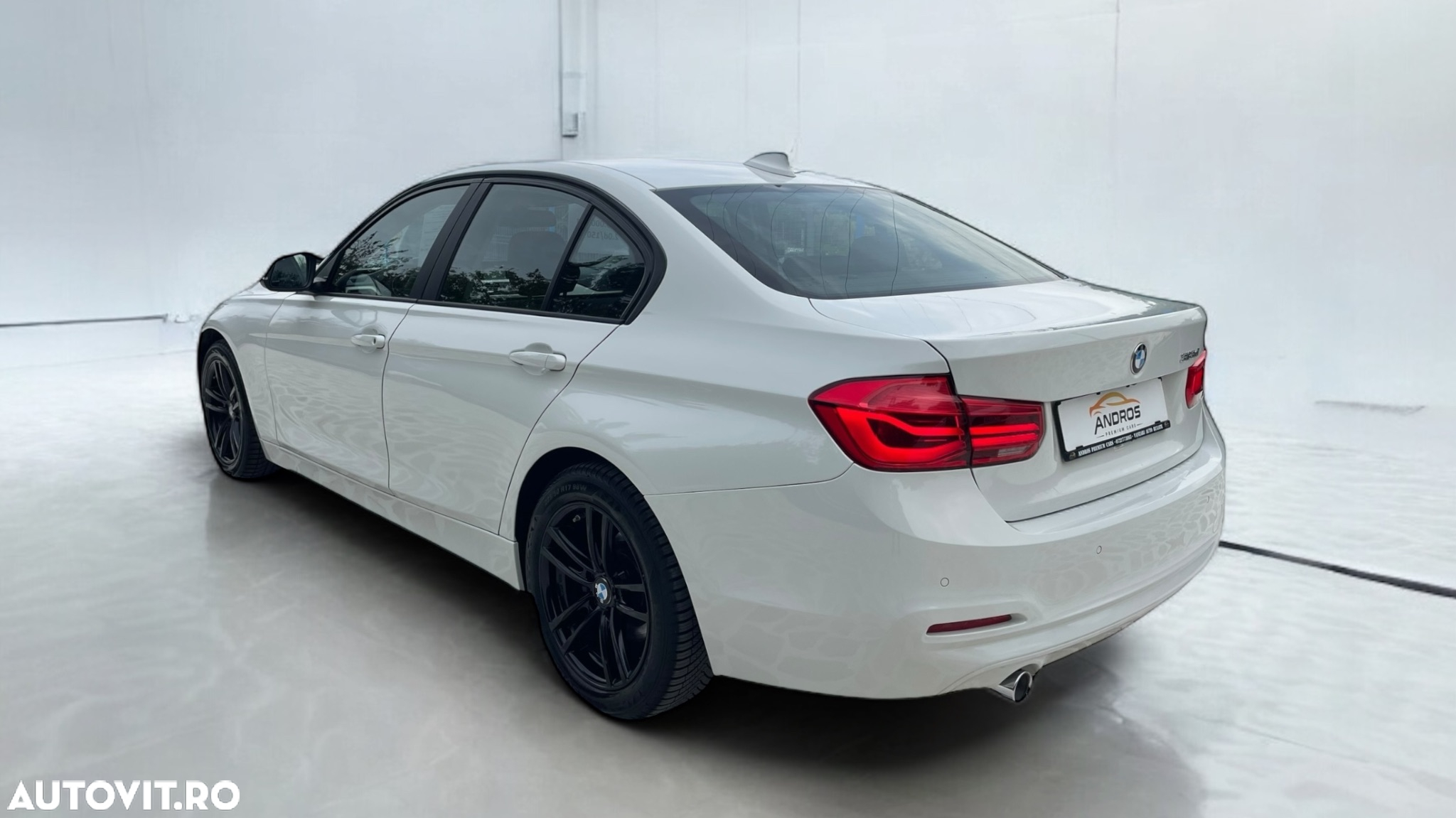 BMW Seria 3 318d Sport Line - 4