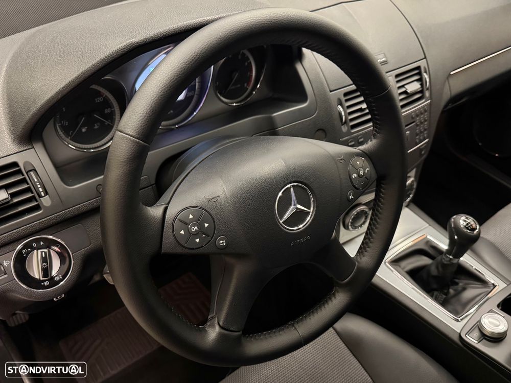Mercedes-Benz C 180 K Avantgarde BlueEfficiency - 17