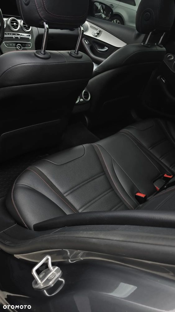 Mercedes-Benz Klasa C AMG 43 4Matic 9G-TRONIC - 16
