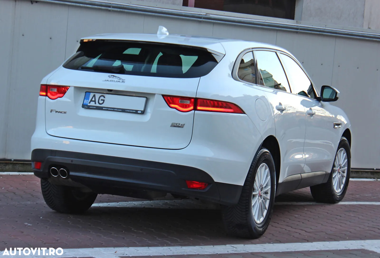 Jaguar F-Pace - 3