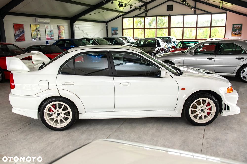 Mitsubishi Lancer Evolution - 8