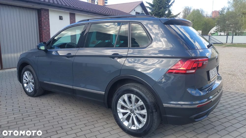 Volkswagen Tiguan - 8