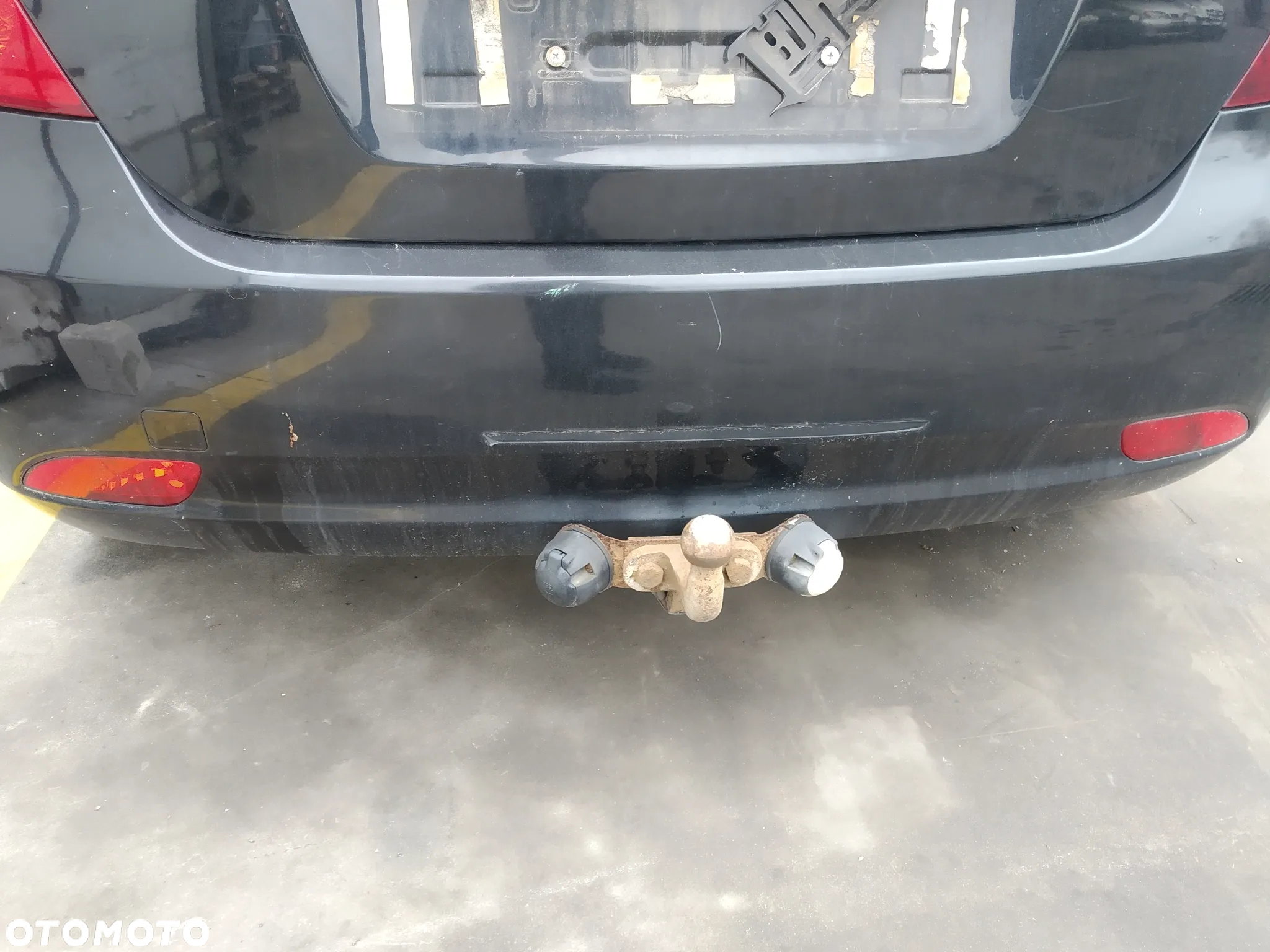 KIA CEED I 1.6 CRDI 06 - 09 - DRZWI PRZÓD TYL LEWE PRAWE UK 1K - 19